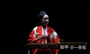 德宏傣族景颇族自治州古琴演奏家（赵晓霞）的演奏特点与风格